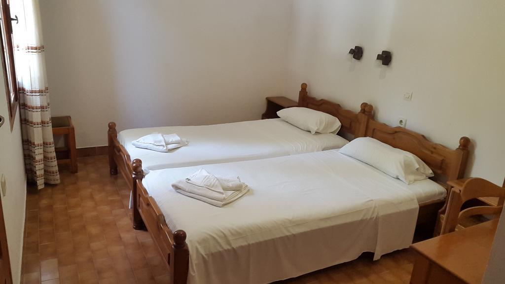 Stelios Rooms Палеохора Экстерьер фото