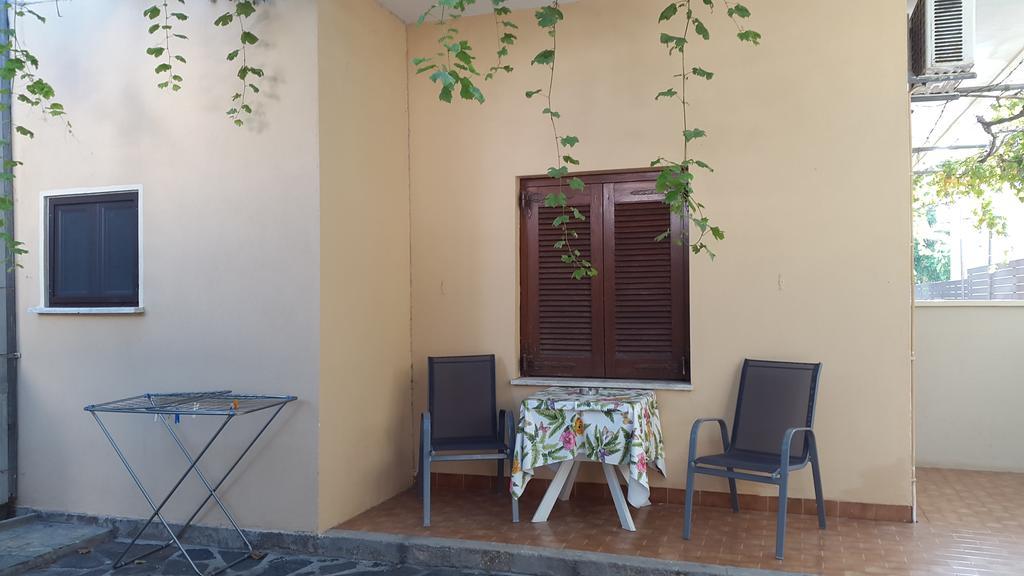 Stelios Rooms Палеохора Экстерьер фото