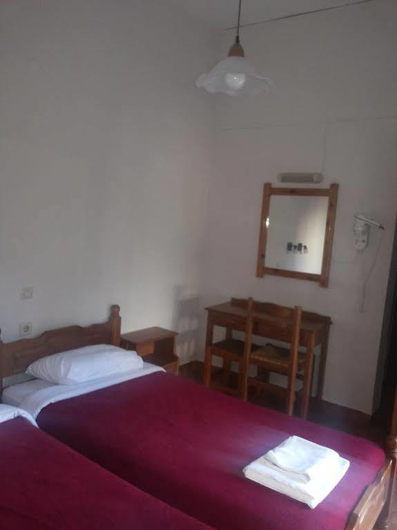 Stelios Rooms Палеохора Экстерьер фото