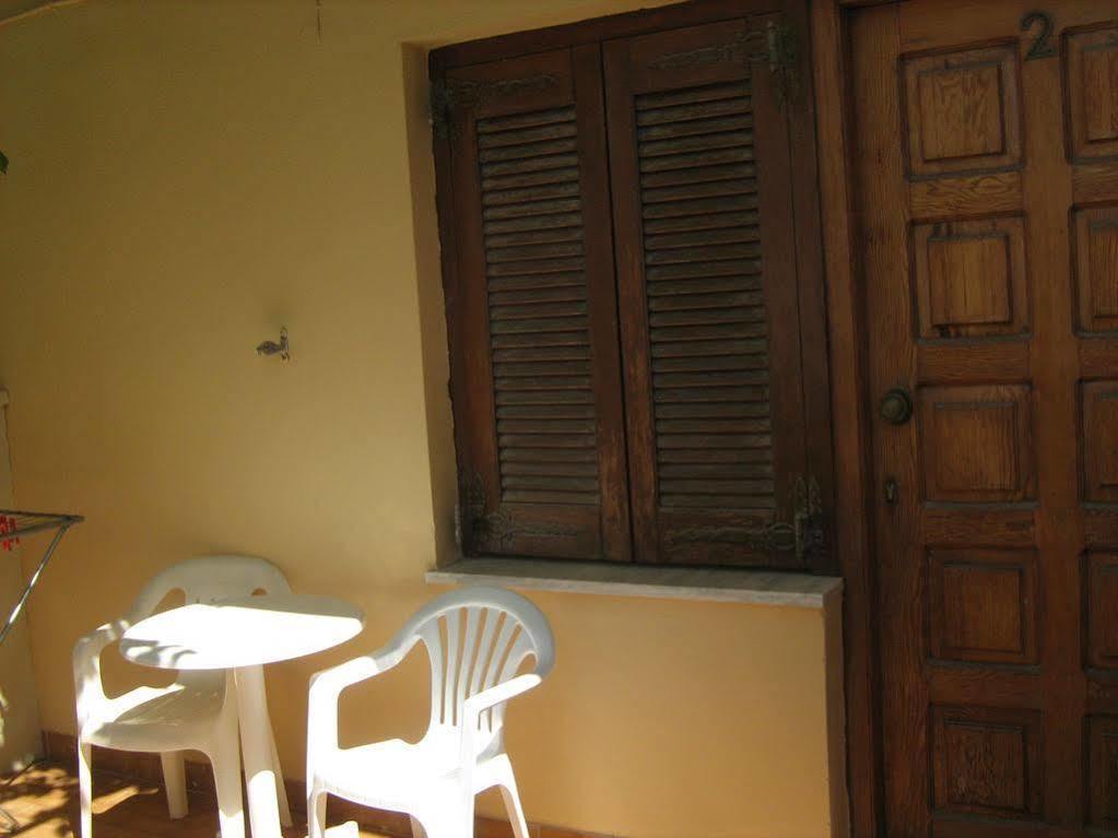 Stelios Rooms Палеохора Экстерьер фото